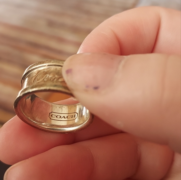 Solid silver Coach ring - Picture 2 of 5